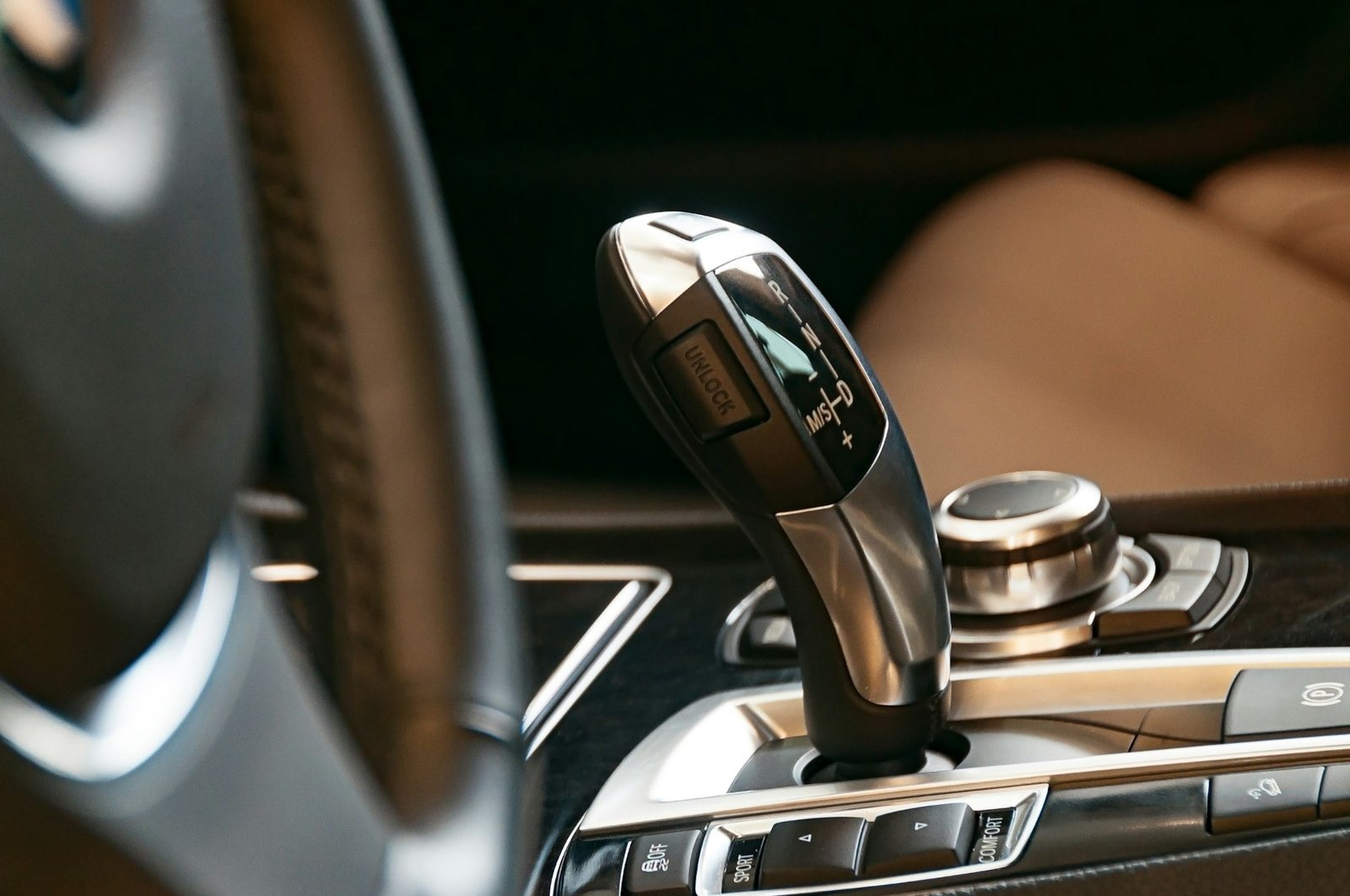 Gearshift in a modern car